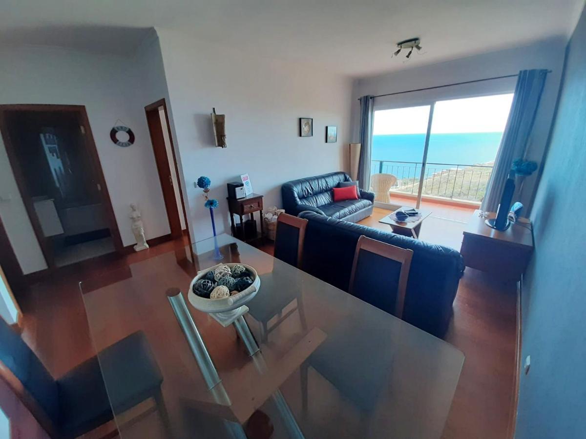 2 Bedrooms Appartement At Canico 200 M Away From The Beach With Sea View Furnished Balcony And Wifi Exterior photo